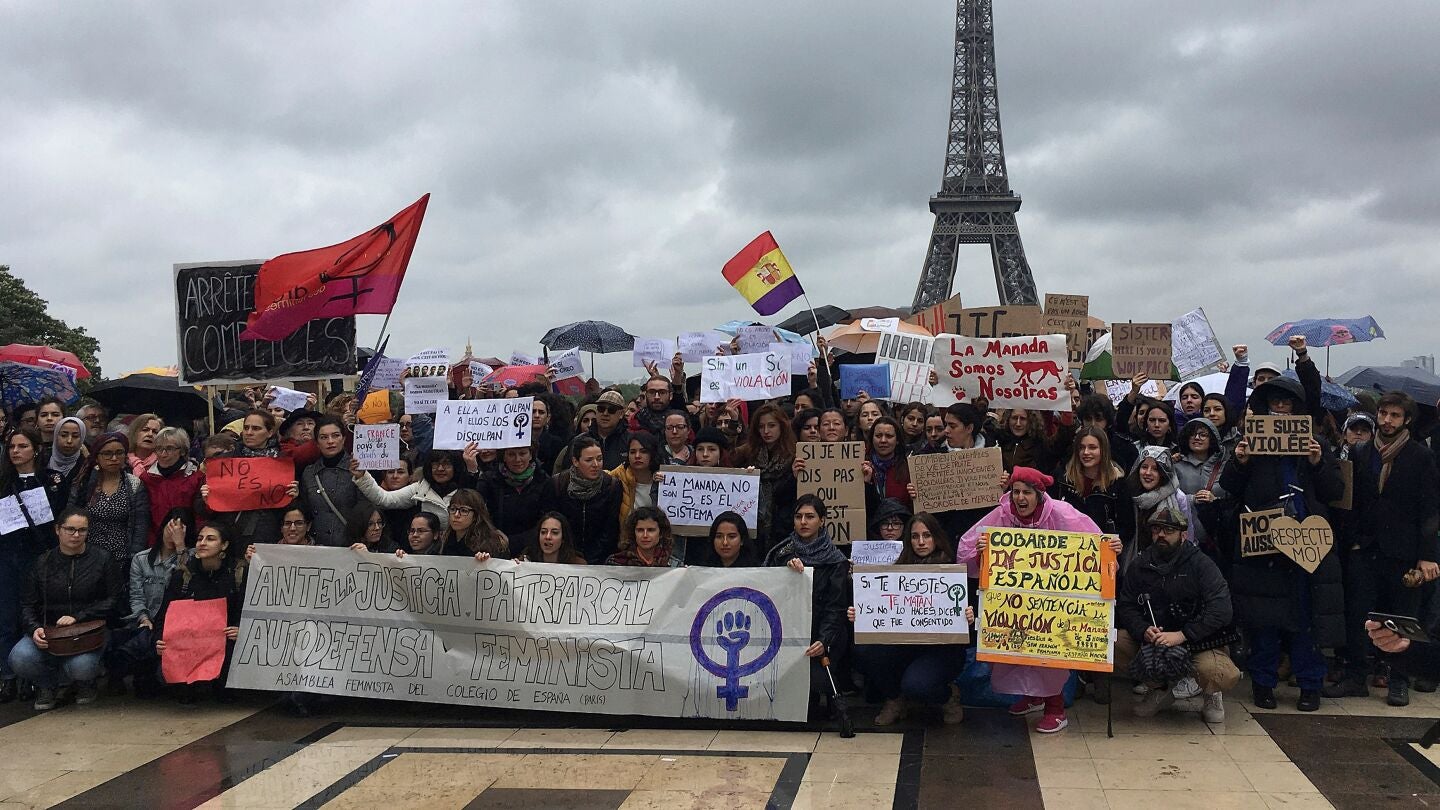 Unas 200 personas se manifestaron en Par&iacute;s