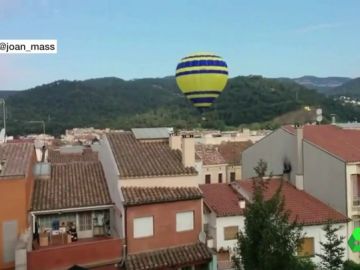 Globo aterrizando en Barcelona Globo aterrizando en Barcelona