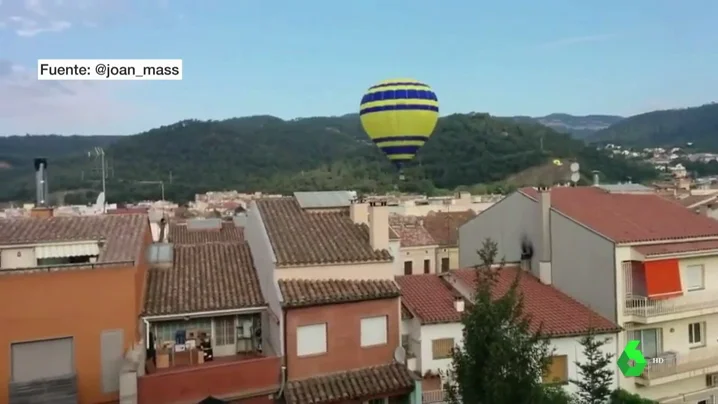 Globo aterrizando en Barcelona Globo aterrizando en Barcelona