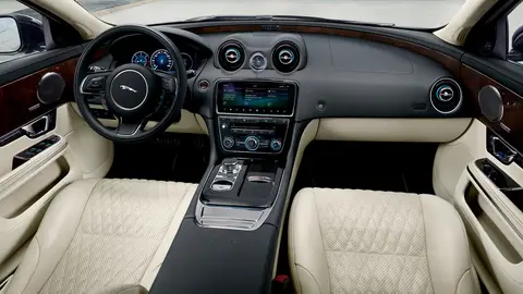 Jaguar XJ Jaguar XJ