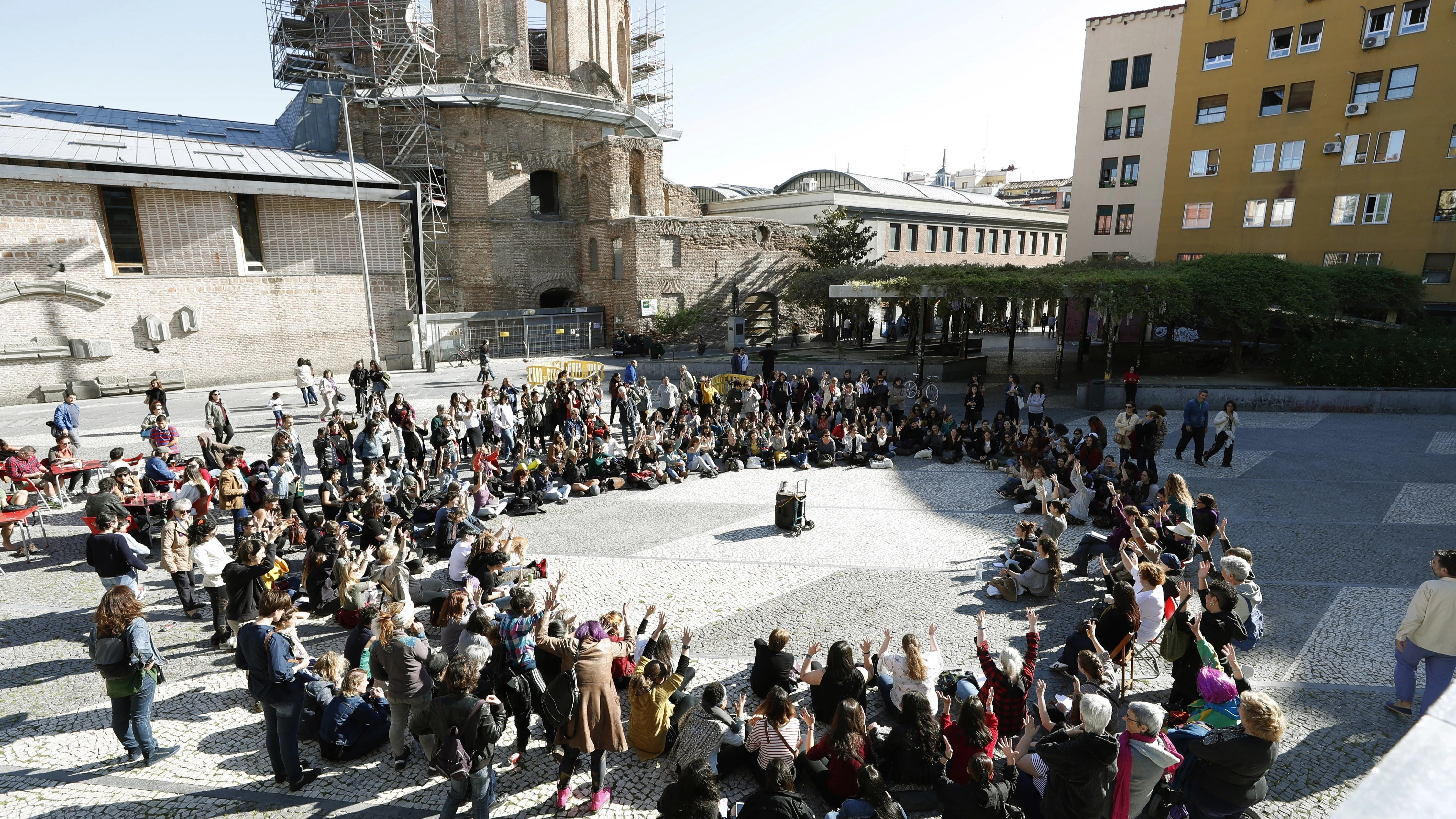 El movimiento feminista de Madrid se reúne en la madrileña Plaza de Agustín Lara