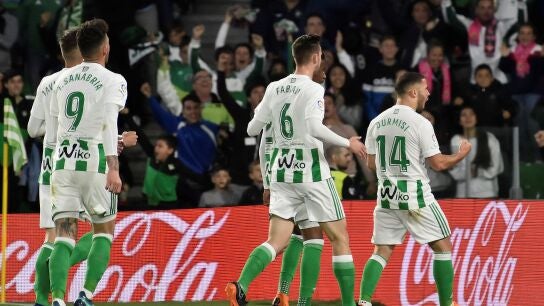 Durmisi celebra su gol contra el M&aacute;laga
