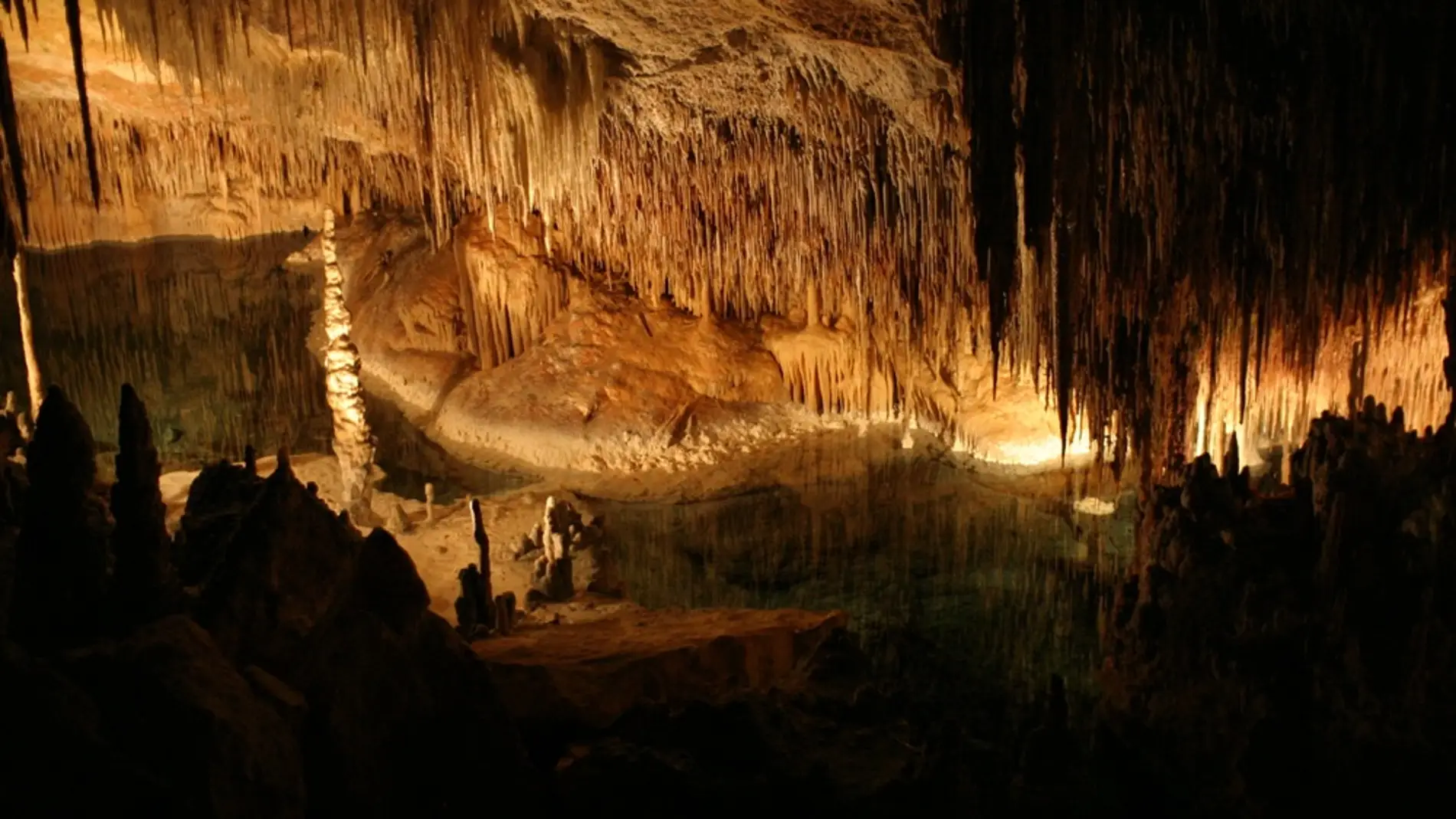 Cuevas y grutas