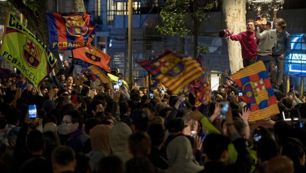 La afición del Barça, en Canaletas