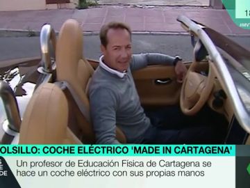 Un profesor de Cartagena se construye su propio coche eléctrico Un profesor de Cartagena se construye su propio coche eléctrico
