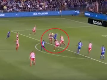El golazo de espuela de Riley McGree El golazo de espuela de Riley McGree
