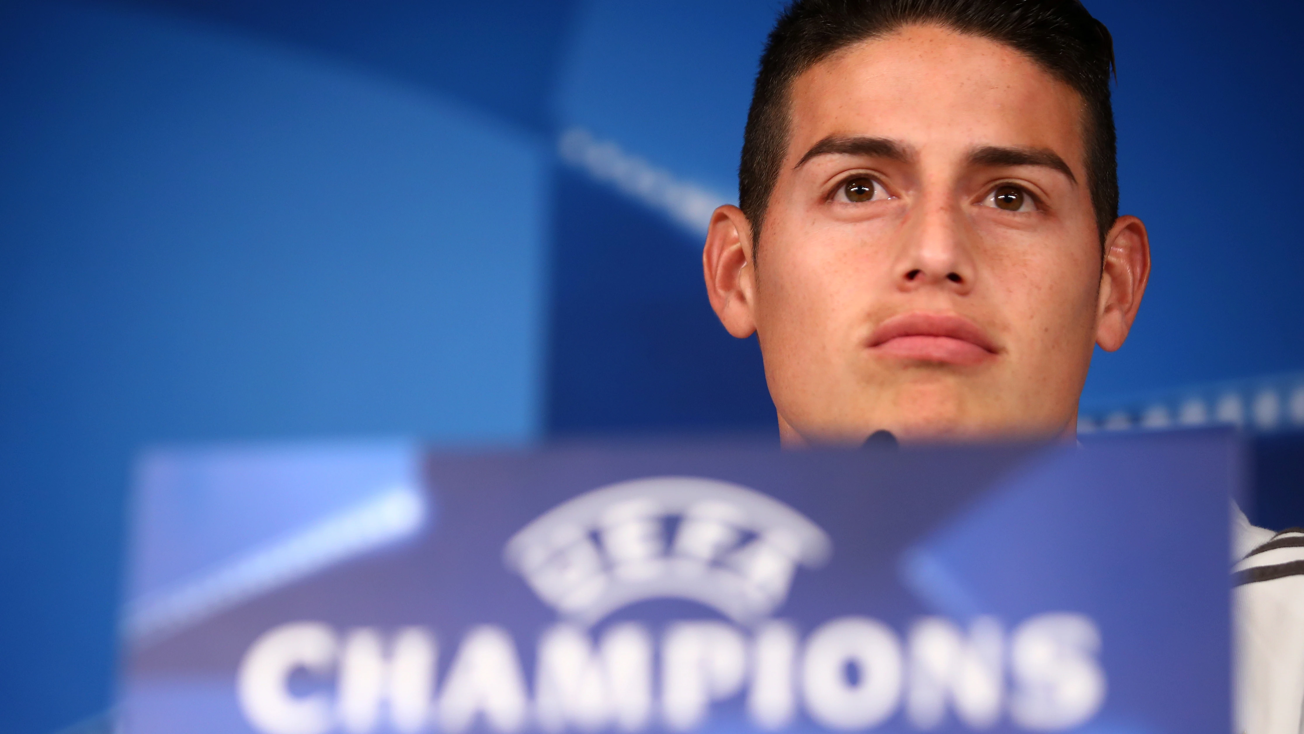 James, en la sala de prensa del Santiago Bernabéu