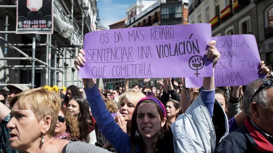 Concentración feminista contra el fallo judicial de La Manada en la Puerta del Sol Concentración feminista contra el fallo judicial de La Manada en la Puerta del Sol