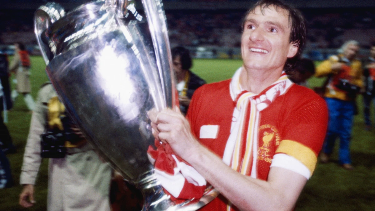 Phil Thompson, con la Champions de 1981