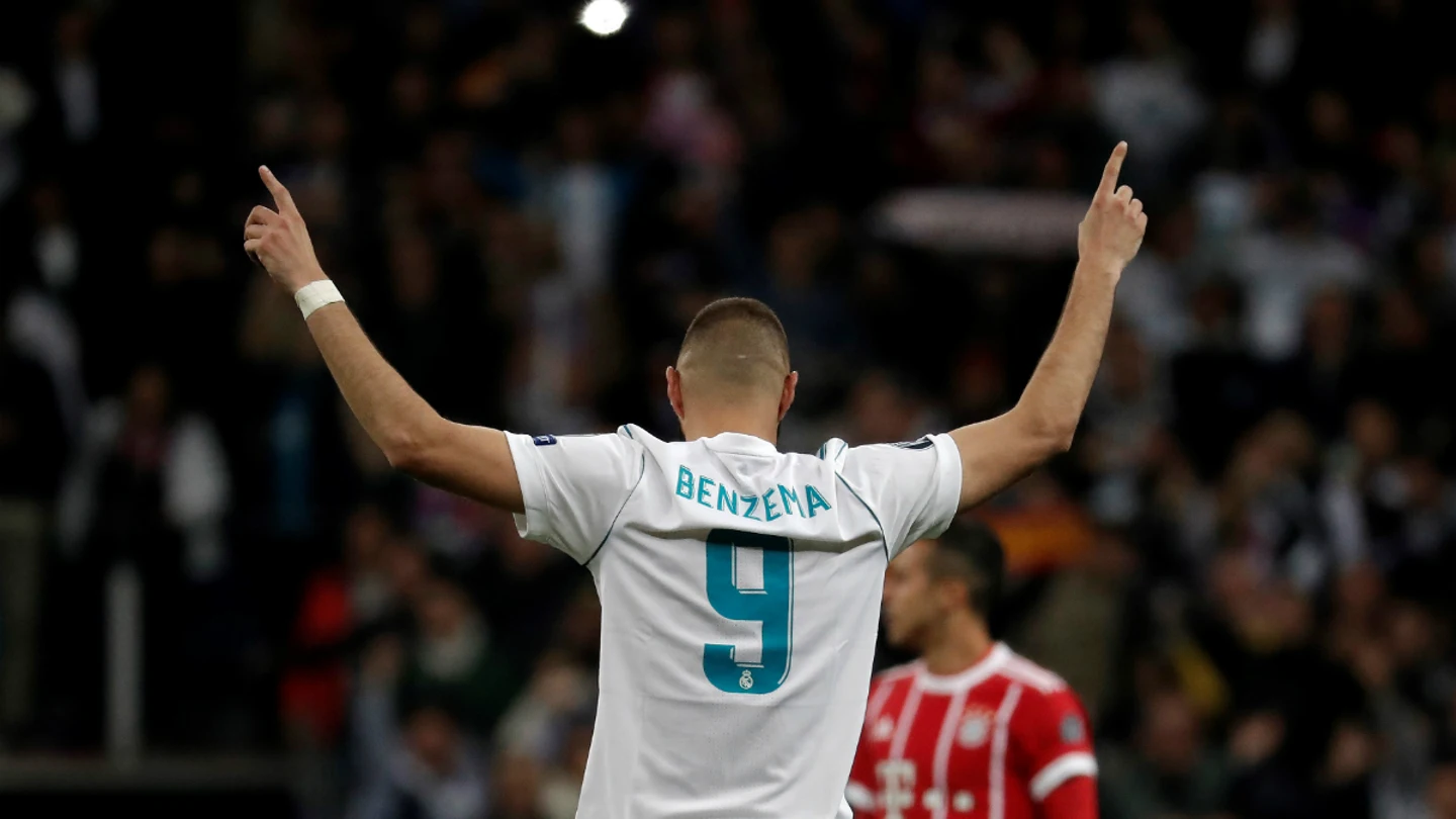 Benzema celebra un gol ante el Bayern Benzema celebra un gol ante el Bayern