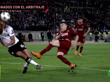 LA ROMA 'ESTALLA' CONTRA EL ÁRBITRO LA ROMA 'ESTALLA' CONTRA EL ÁRBITRO