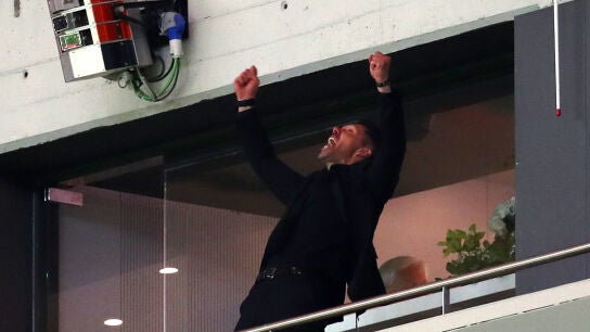 Simeone, desatado en el palco