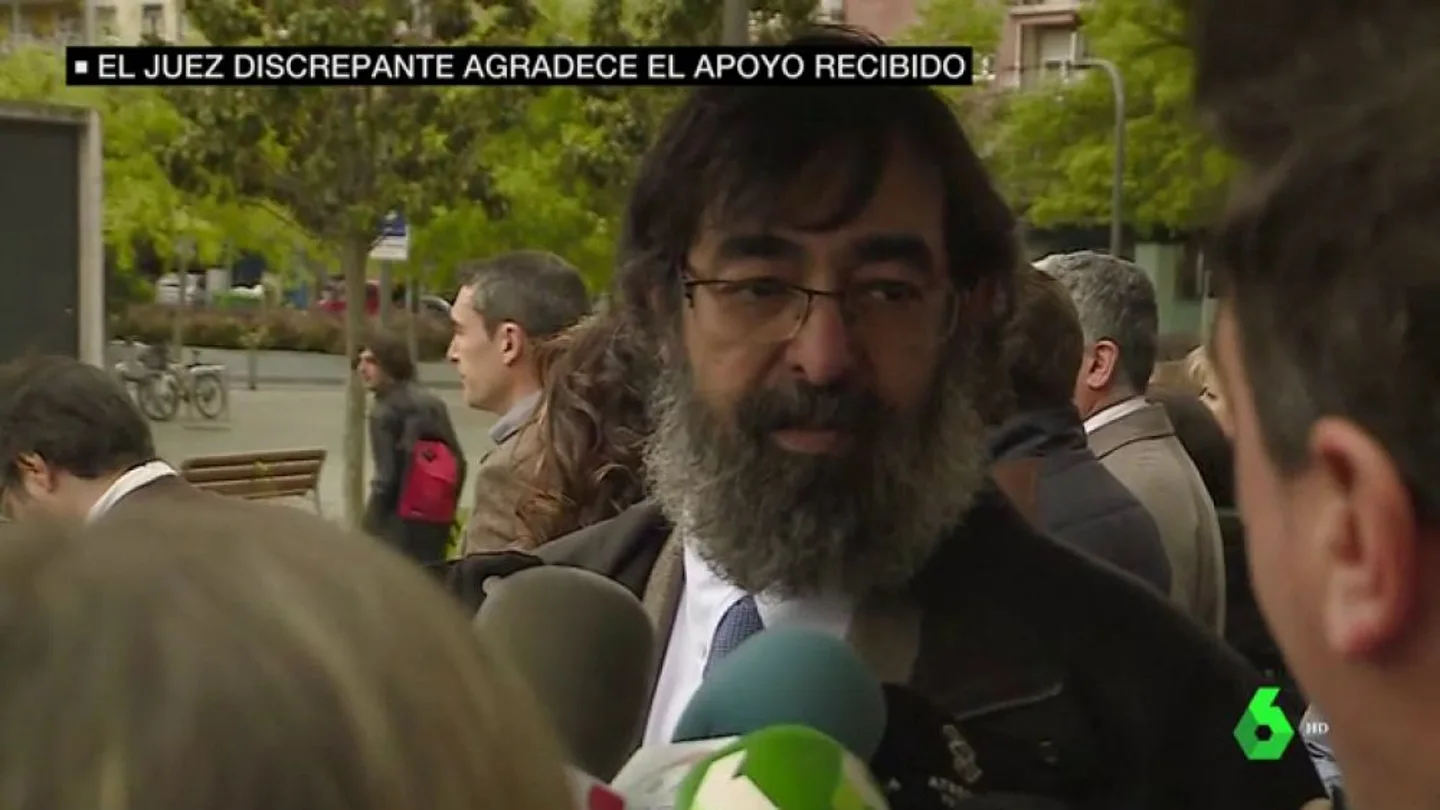 laSexta Noticias 14:00 (03-05-18) - Habla Ricardo González: el juez que pidió la absolución para 'La Manada' rompe su silencio en público laSexta Noticias 14:00 (03-05-18) - Habla Ricardo González: el juez que pidió la absolución para 'La Manada' rompe su silencio en público