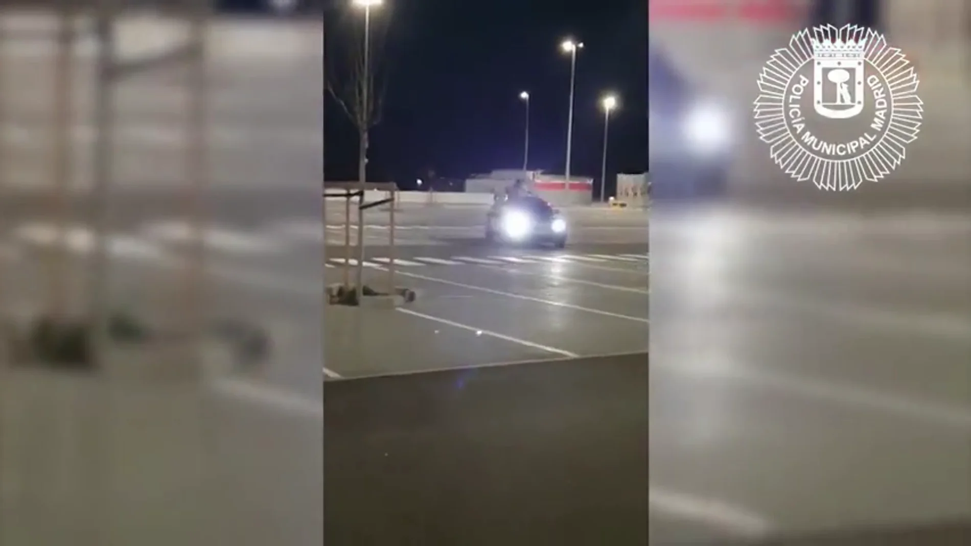 Detienen a un conductor por alardear en las redes sociales de maniobras temerarias en el aparcamiento del Wanda Metropolitano