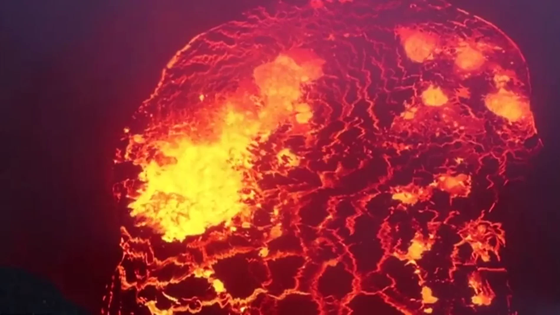 El volcán hawaiano Kilauea registra otras dos erupciones y provoca nuevas evacuaciones 