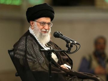 El líder supremo iraní, Alí Jameneí El líder supremo iraní, Alí Jameneí