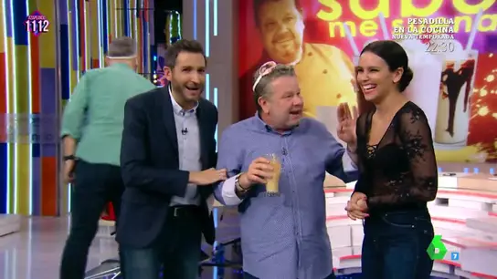 El consejo de Chicote a Cristina Pedroche tras probar su batido con "cosas sólidas" El consejo de Chicote a Cristina Pedroche tras probar su batido con "cosas sólidas"