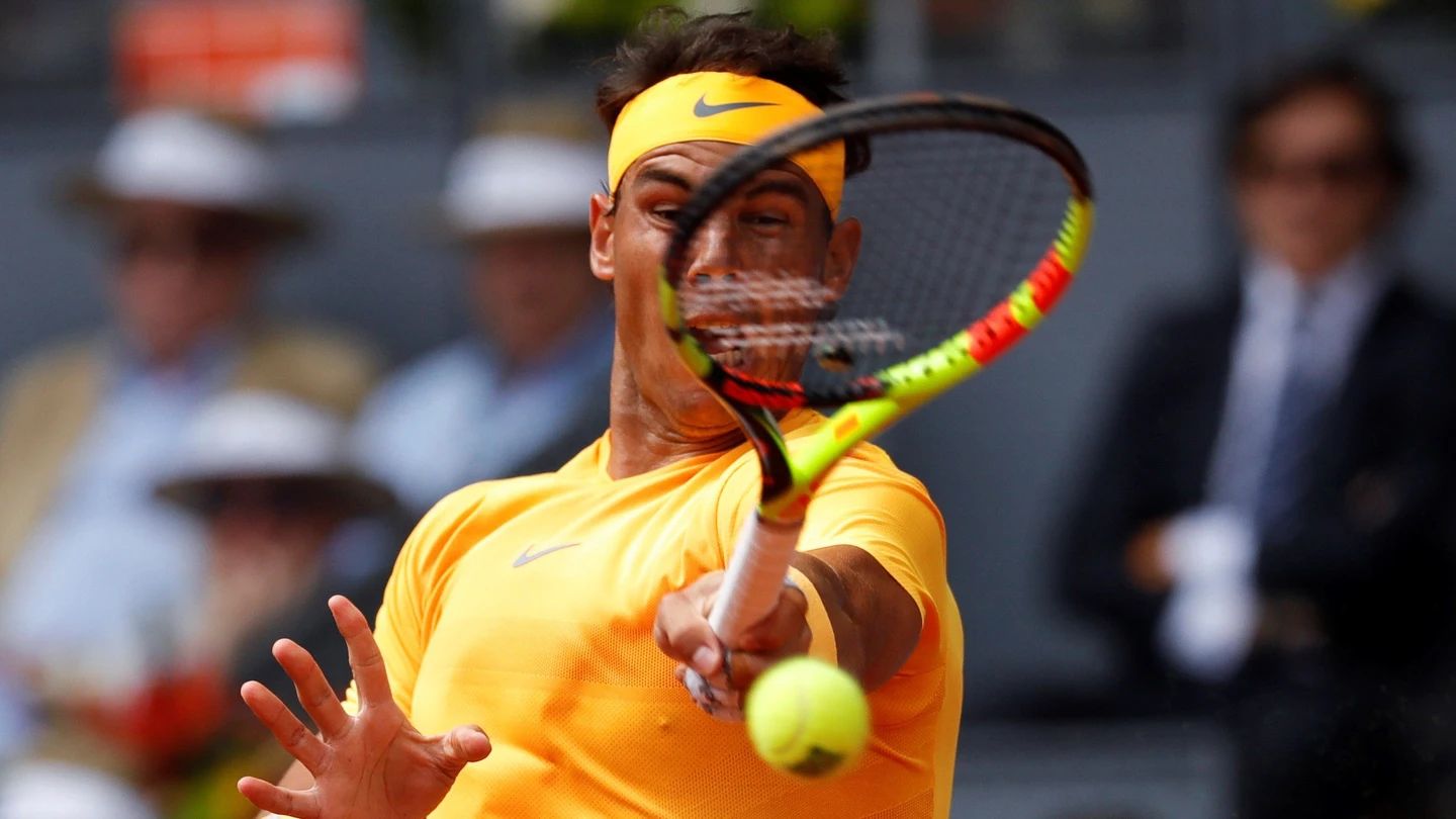 Rafa Nadal, en acción ante Gael Monfils Rafa Nadal, en acción ante Gael Monfils