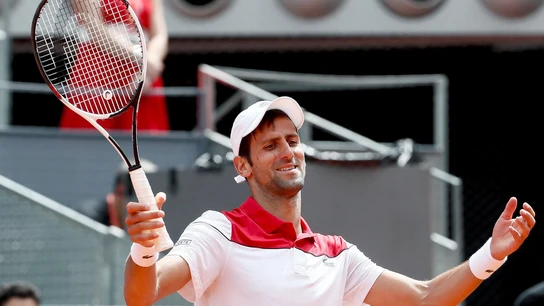 Djokovic se lamenta tras un punto ante Edmund Djokovic se lamenta tras un punto ante Edmund