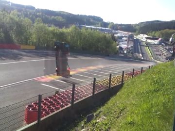Así fue el impresionante accidente del ruso Matevos Isaakyan en las 6 horas de Spa Así fue el impresionante accidente del ruso Matevos Isaakyan en las 6 horas de Spa