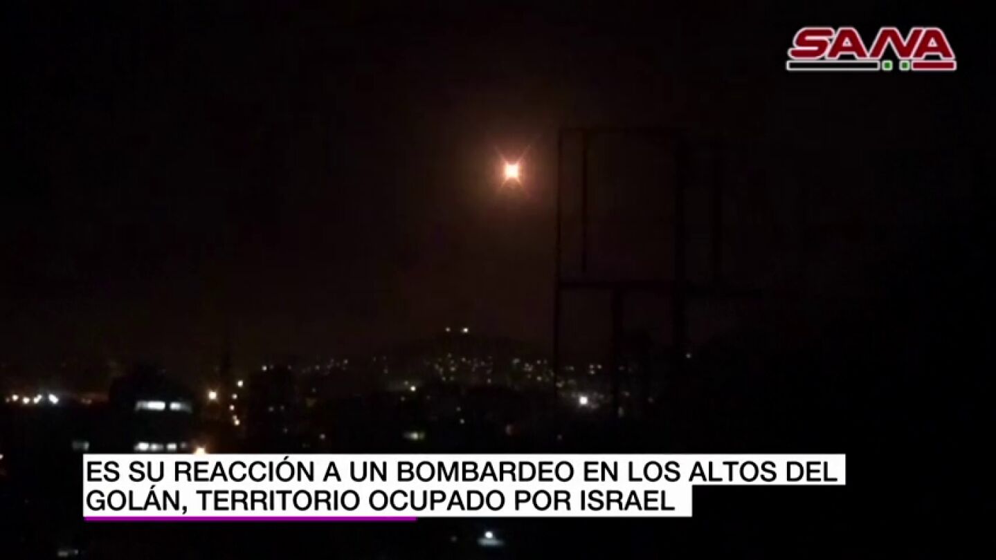 Israel bombardea objetivos iran&iacute;es en Siria tras sufrir un ataque con 20 cohetes contra sus puestos militares