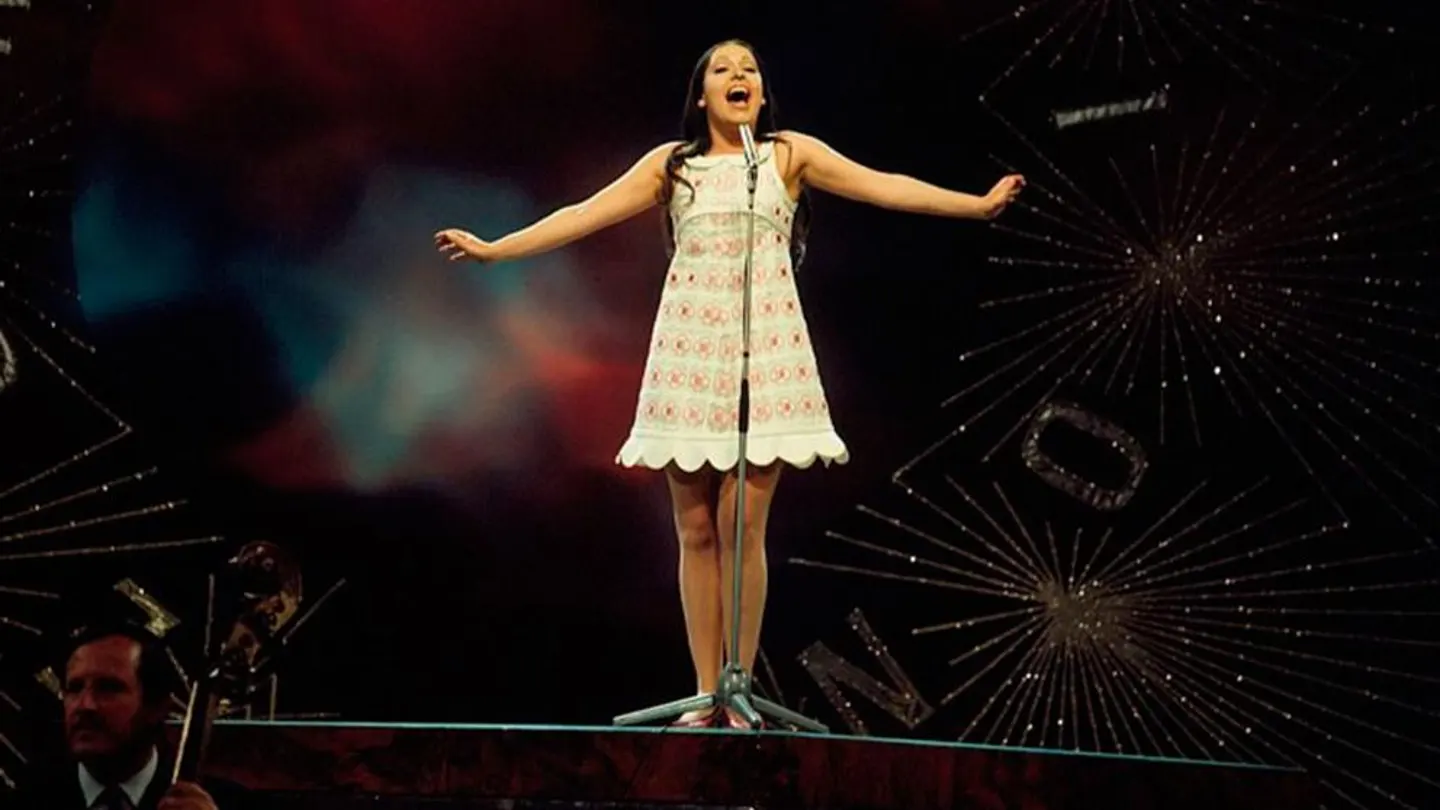 Massiel durante su actuación en el Festival de Eurovisión de 1968. (Foto: RTVE). Massiel durante su actuación en el Festival de Eurovisión de 1968. (Foto: RTVE).