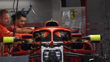 Los retrovisores de Ferrari anclados al Halo