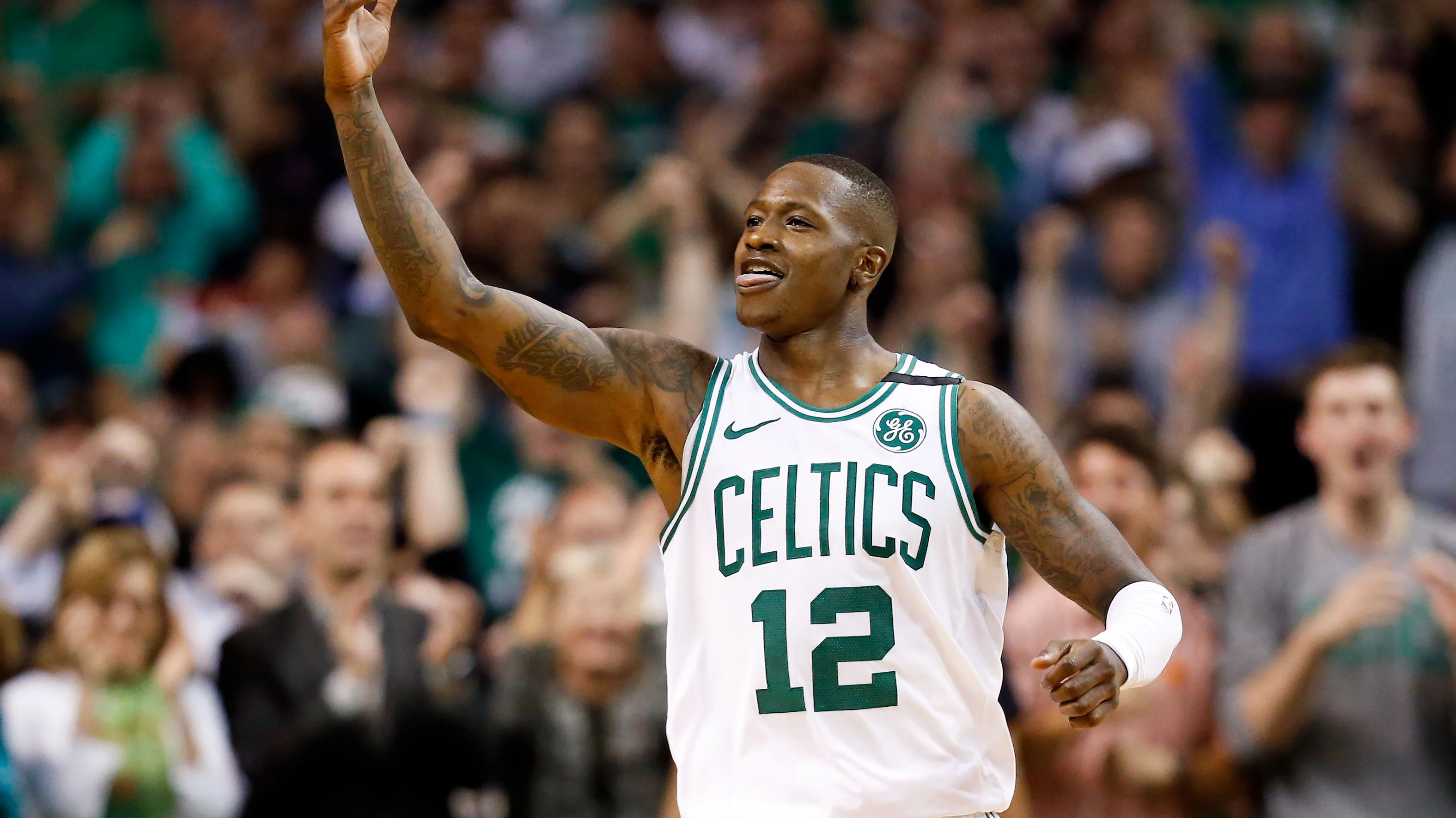 Terry Rozier celebra la victoria de los Boston Celtics