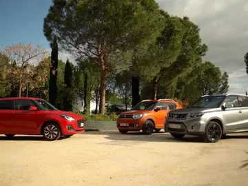 Tres modelos de Suzuki Tres modelos de Suzuki