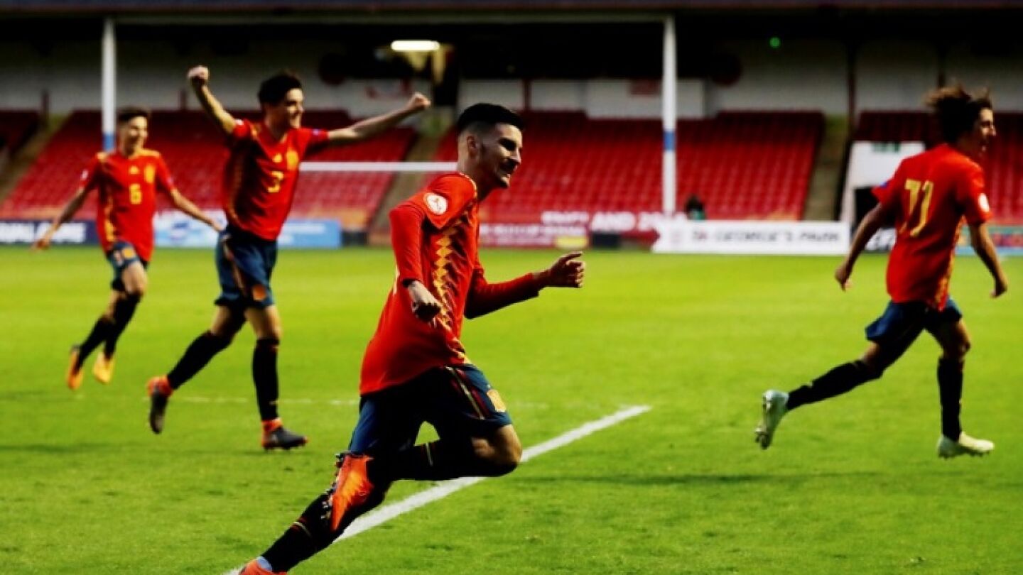 Espa&ntilde;a celebra un gol ante Alemania