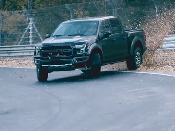ACTUALIDAD EN BREVE: F-150 Raptor, Porsche Cayenne e-Hybrid y mucho más en CC ACTUALIDAD EN BREVE: F-150 Raptor, Porsche Cayenne e-Hybrid y mucho más en CC