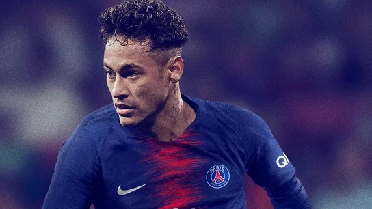 Neymar, con la nueva camiseta del PSG Neymar, con la nueva camiseta del PSG