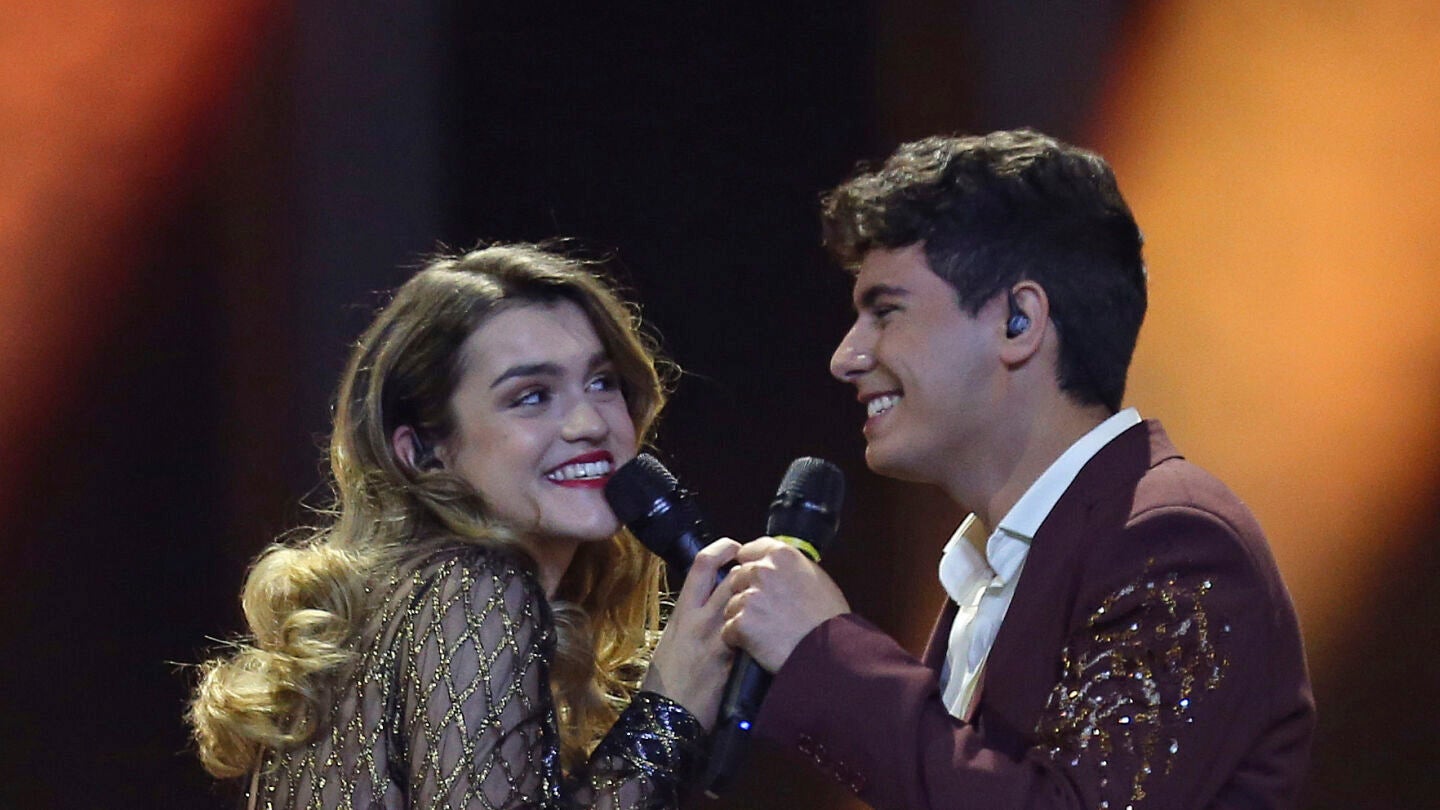 Amaia y Alfred durante su actuaci&oacute;n en Eurovisi&oacute;n 2018