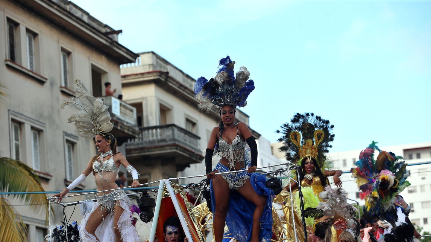 Carroza donde se produce la conga