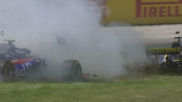 El accidente provocado por Grosjean en la curva 3 del GP de España