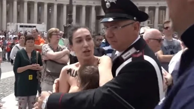 Detienen a una activista de Femen en el Vaticano