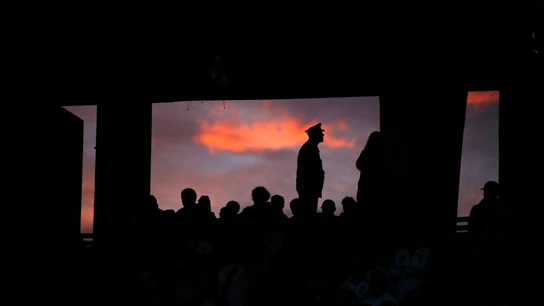 Un Policía vigila uno de los accesos al estadio Monumental de River Plate Un Policía vigila uno de los accesos al estadio Monumental de River Plate