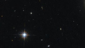 El agujero negro supermasivo QSO SMSS J215728.21-360215.1 se encuentra a 12.000 millones de años luz