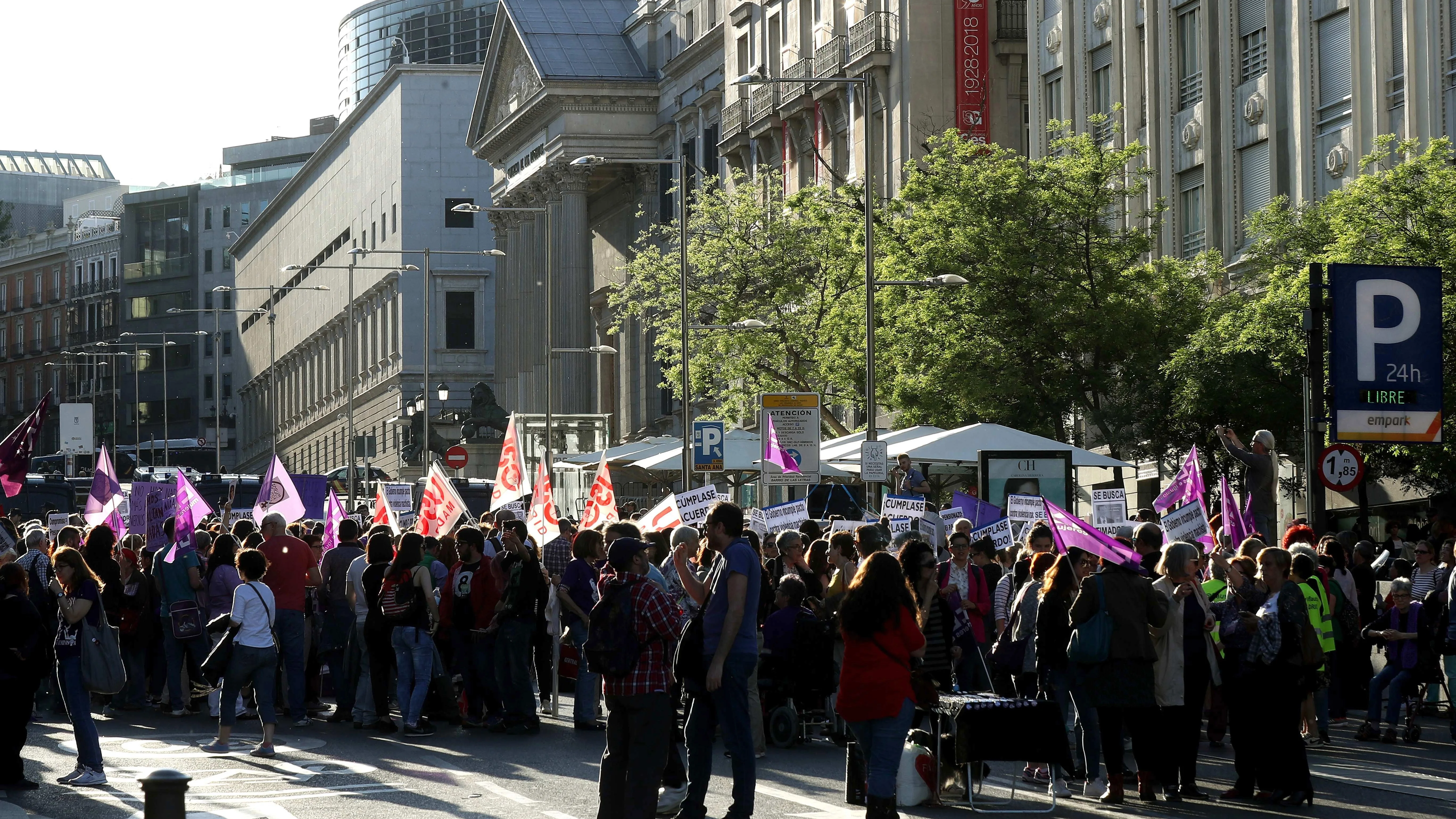 Manifestación del movimiento feminista en Madrid por el incumplimiento del Pacto de Estado