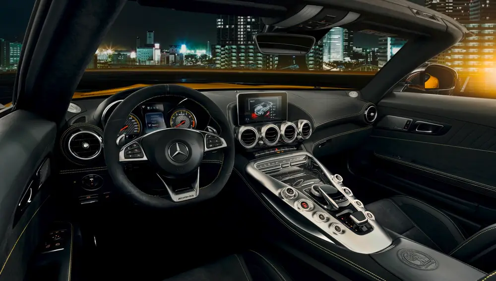 Mercedes-AMG GT S Roadster 