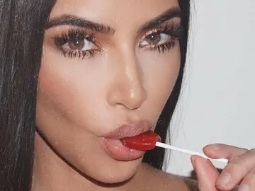 Kim Kardashian, criticada por esta foto Kim Kardashian, criticada por esta foto