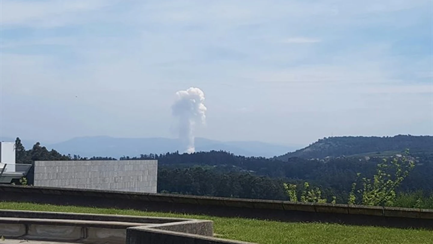 Explosión de un almacén pirotécnico en Tui Explosión de un almacén pirotécnico en Tui