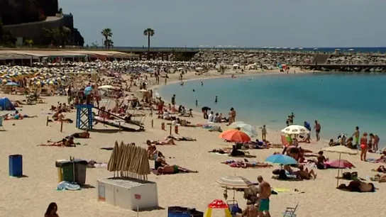 Las pernoctaciones hoteleras bajan un 8,1% en abril por la Semana Santa Las pernoctaciones hoteleras bajan un 8,1% en abril por la Semana Santa