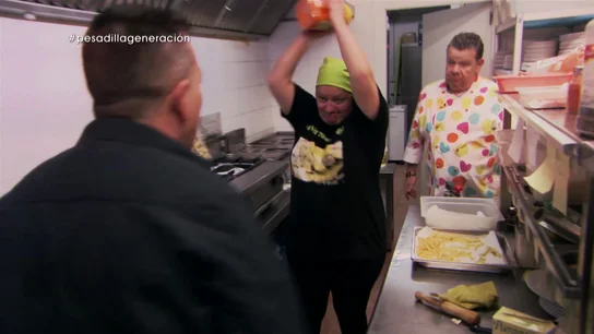 Estefanía y Alberto Chicote, en Pesadilla en la cocina: Generación del 27 Alberto Chicote, en Pesadilla en la cocina: Generación del 27