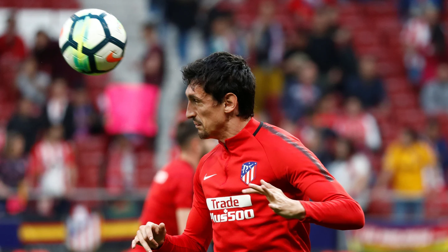 Savic, durante un calentamiento del Atlético de Madrid Savic, durante un calentamiento del Atlético de Madrid