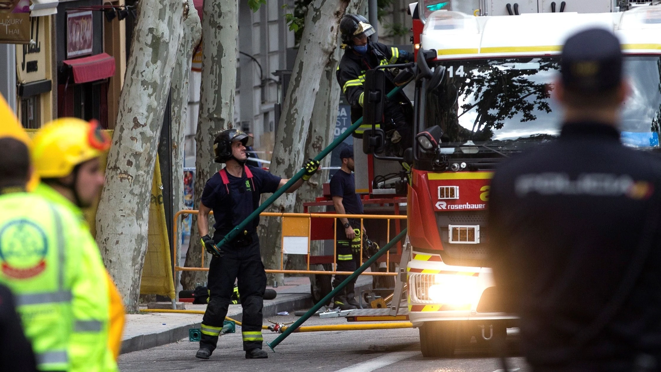 Parte del forjado de un edificio en rehabilitación, en el número 19 de la calle del General Martínez Campos, en el distrito de Chamberí de Madrid, que se derrumbó