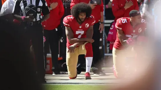 Colin Kaepernick, jugador de fútbol americano Colin Kaepernick, jugador de fútbol americano