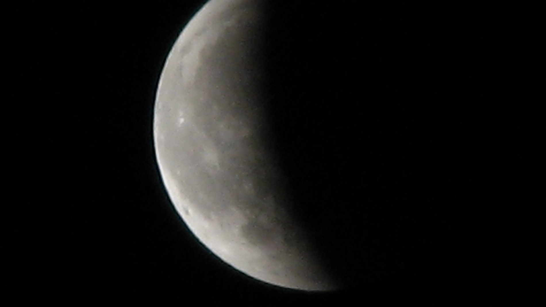La cara oculta de la Luna no ha sido apenas investigada