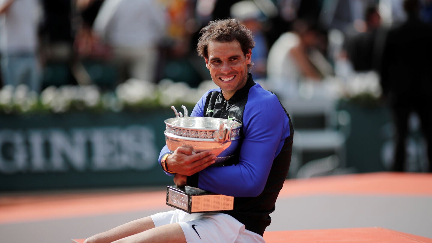 Nadal, con su d&eacute;cimo Roland Garros entre sus brazos