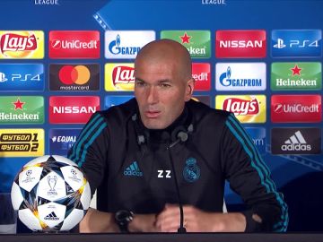 Zinedine Zidane, en rueda de prensa Zinedine Zidane, en rueda de prensa